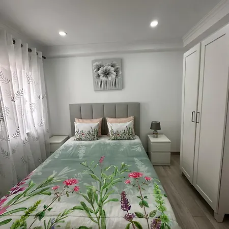 Casa Avó Velha Duplex - Faneca Casa de Férias Nazaré